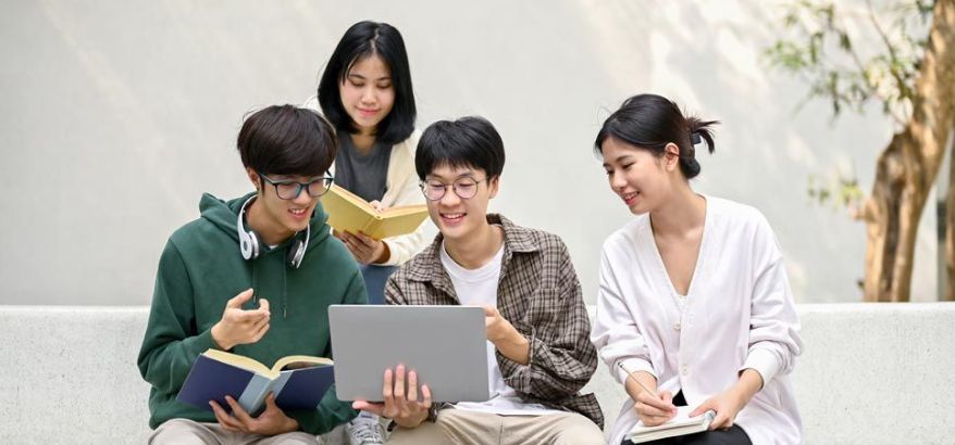 Manfaat Berpikir Kritis untuk Karier Profesional Mahasiswa