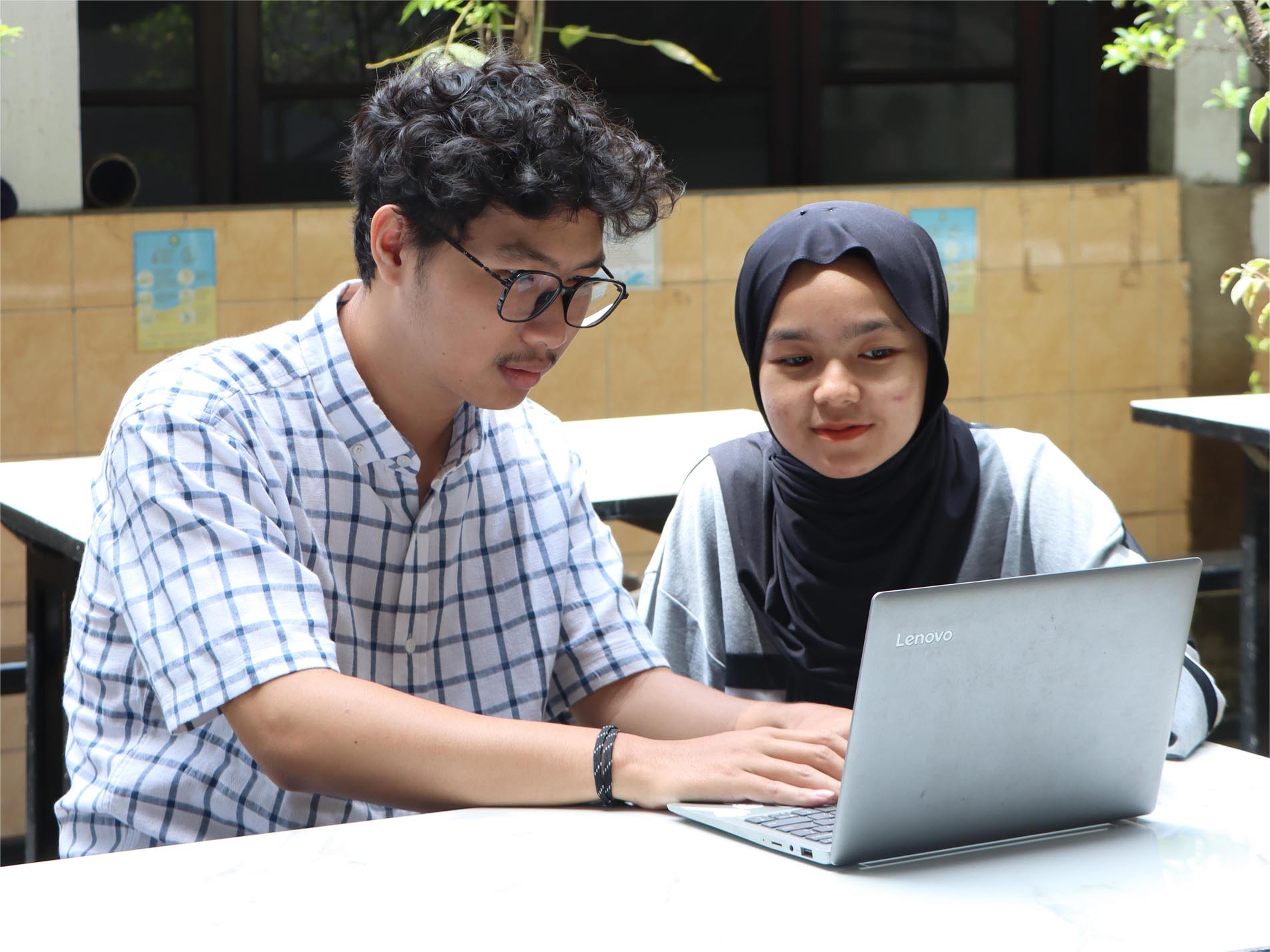 Bagaimana Cara Kuliah S1 Sistem Informasi Gratis Seratus Persen Bagi Penghafal Al Quran Minimal Dua Juz