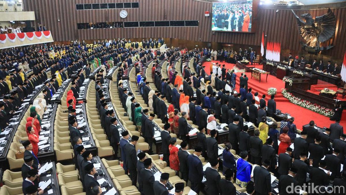Pendidikan dan Latar Belakang Anggota DPR Termuda 2025: Implikasi terhadap Kebijakan Publik