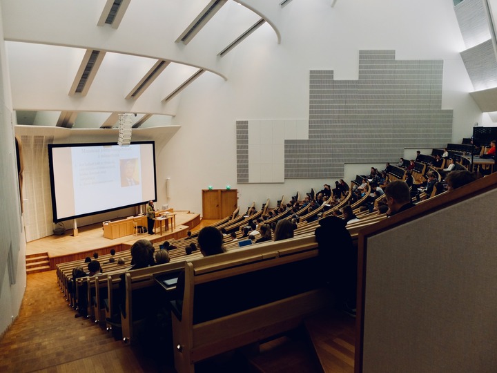 Membangun Pondasi Karir Mahasiswa melalui Partisipasi Aktif dalam Seminar dan Workshop