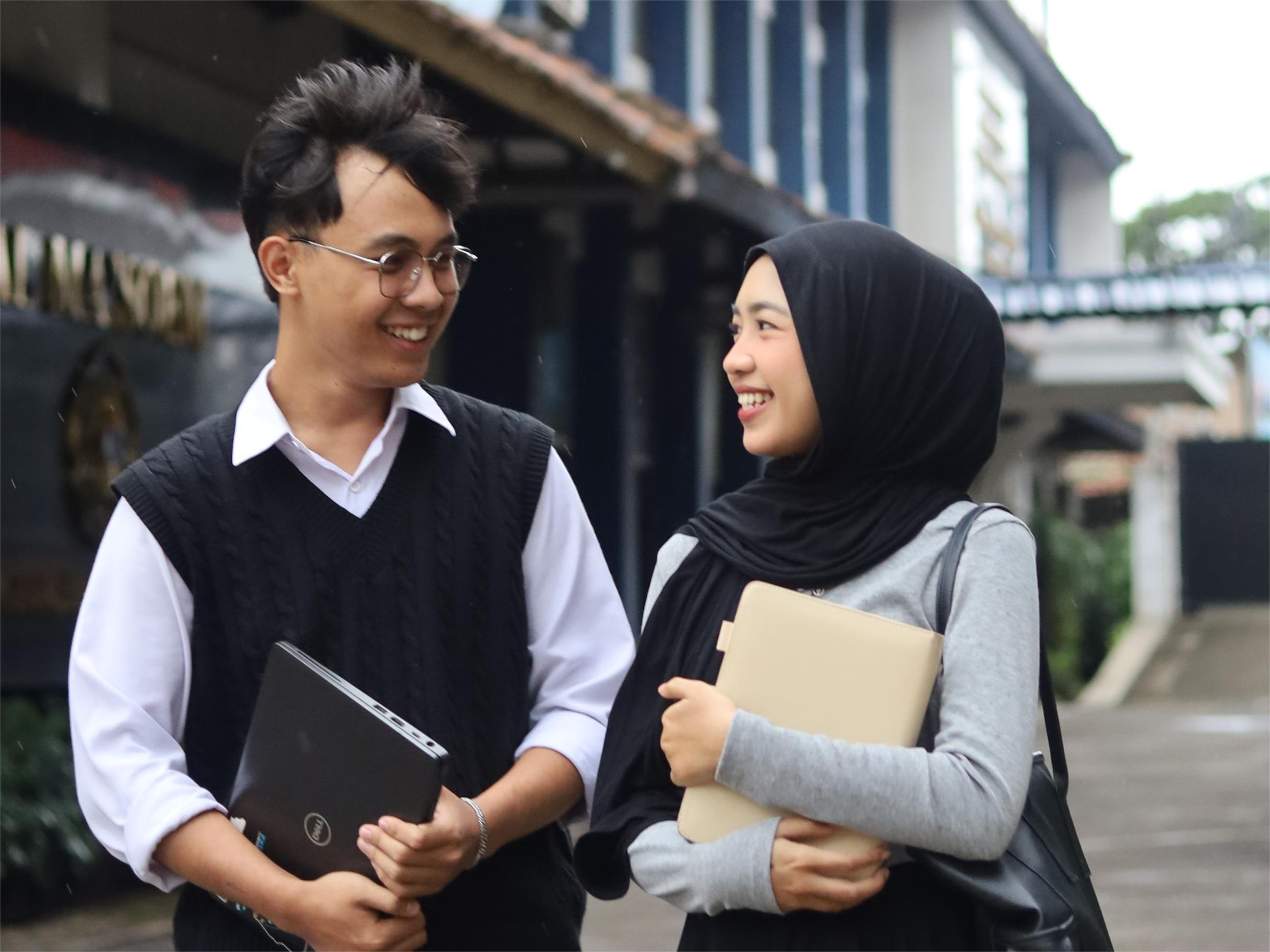 Punya Hafalan Al Quran Dua Juz dan Ingin Kuliah S1 Sistem Informasi Gratis Seratus Persen