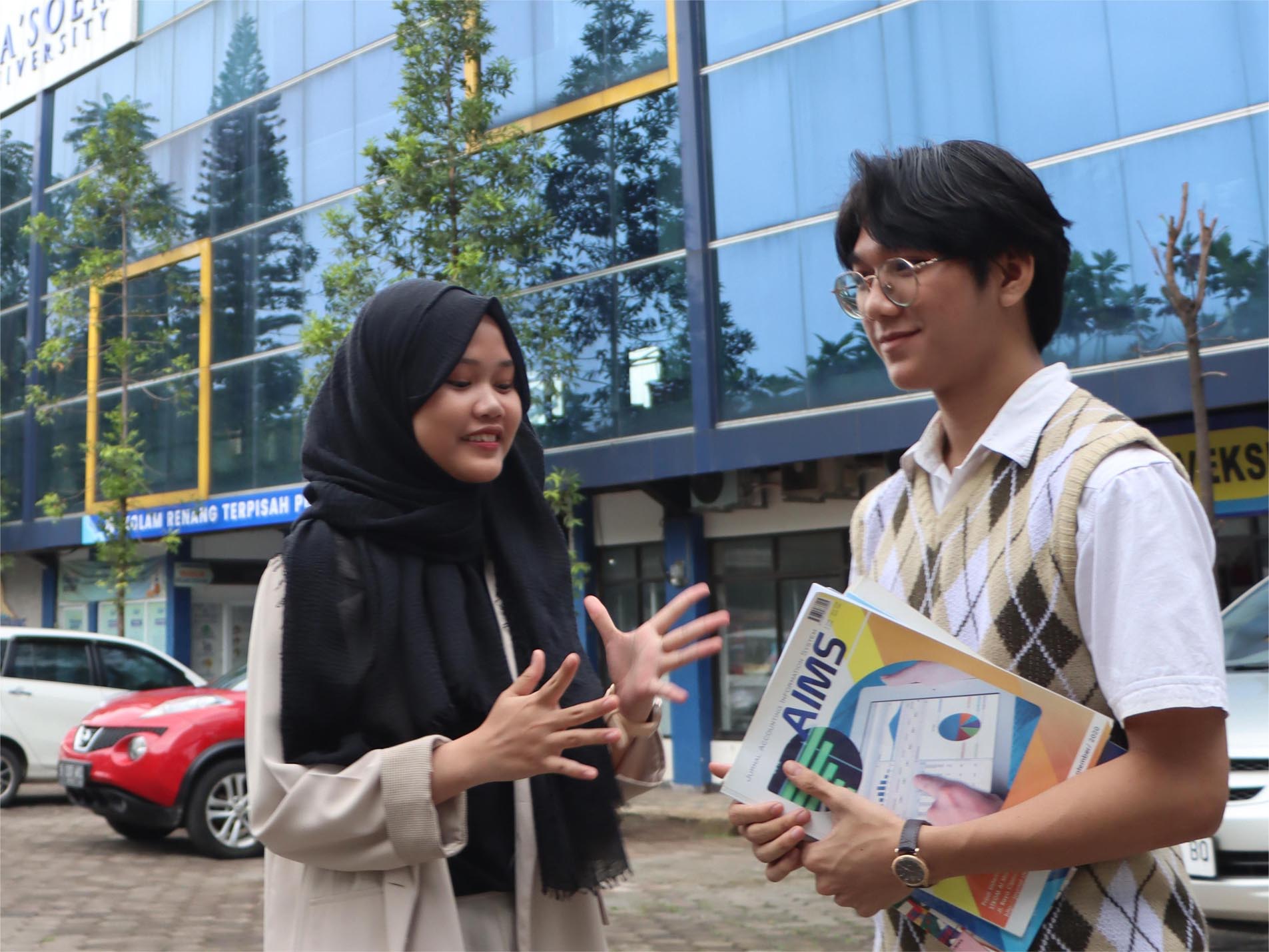 Biaya Kuliah S1 Pendidikan Bahasa Inggris Per Semester Hanya 5 Juta Di Universitas Yang Menerima KIP Kuliah Di Bandung