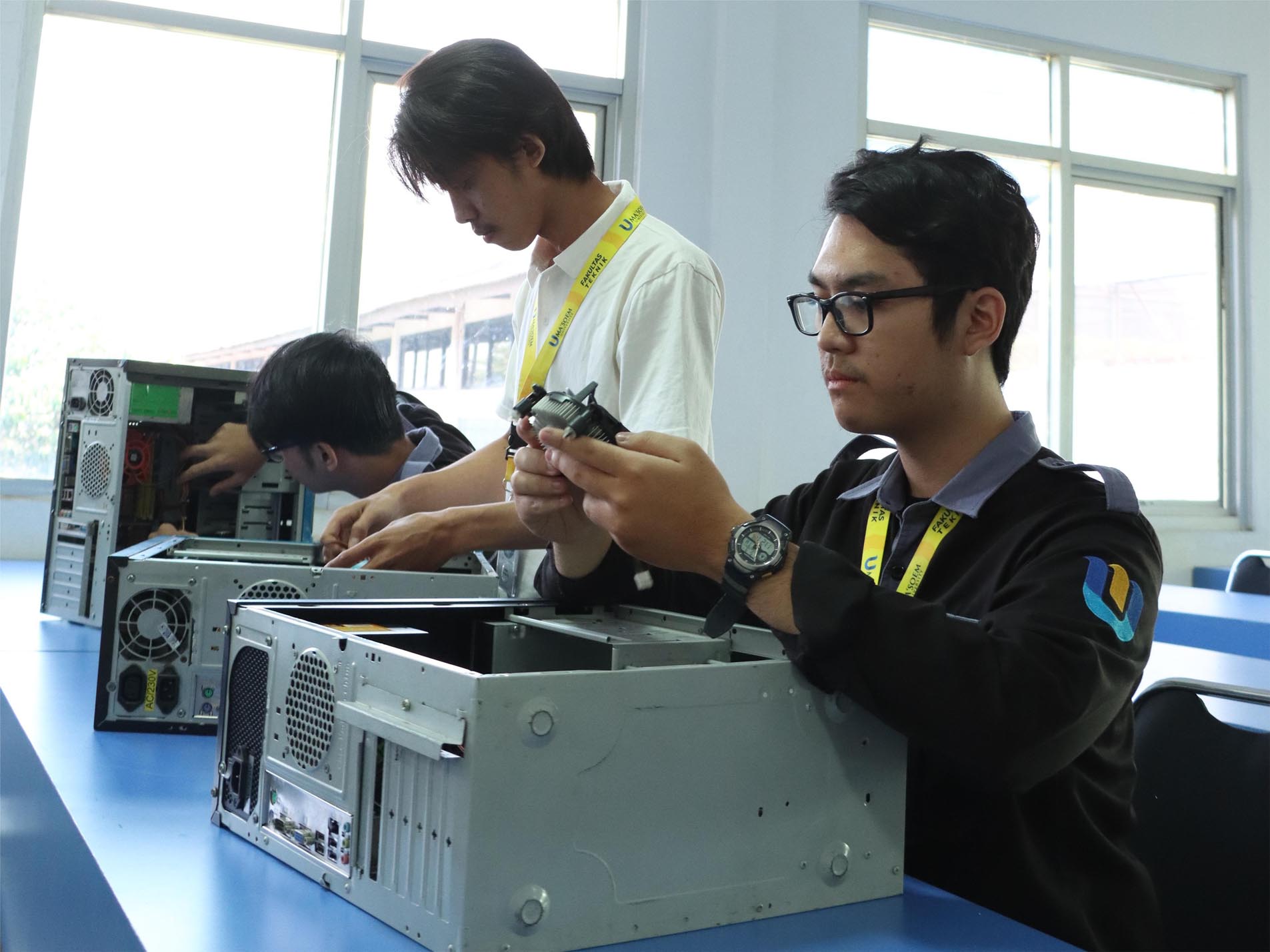 Seberapa Jauh Jurusan Teknik Industri Mengajarkan Keterampilan Analisis Data untuk Pengambilan Keputusan Strategis?