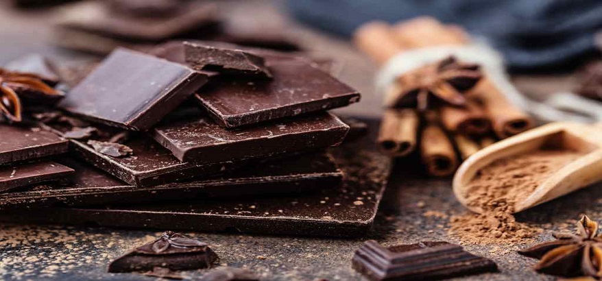 Penelitian: Cokelat Hitam dan Anggur Dapat Membantu Meremajakan Sel-Sel Tubuh Agar Tampak Lebih Muda
