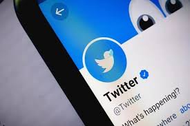 Bagaimana Cara Menjadi Orang Terkenal di Twitter