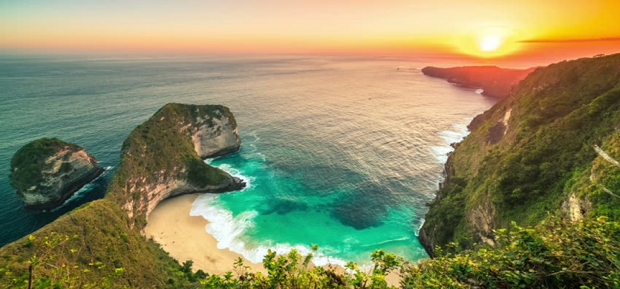 Pulau Nusa Penida Masuk Program We Love Bali, Apa Saja Daya Tariknya?